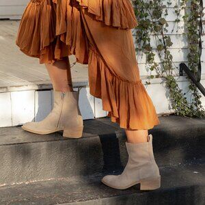 NEW Dolce Vita Bryson Booties - Suede For Women in Lt.Taupe 7253s2